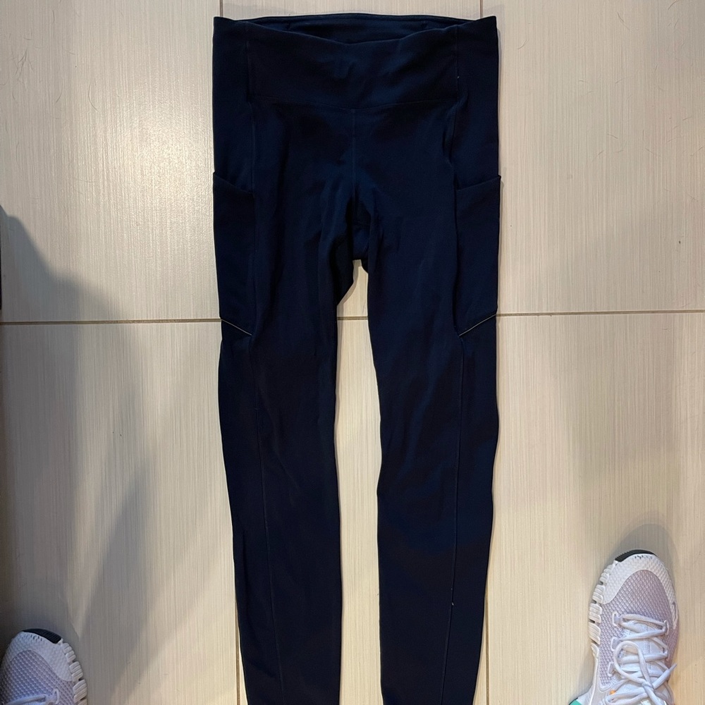 Lululemon Leggings Sz 6 ( w Side Pockets)